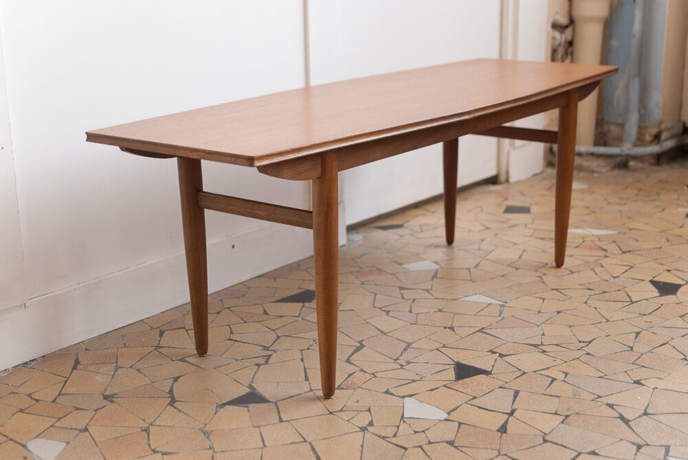Scandinavian coffee table spindle feet