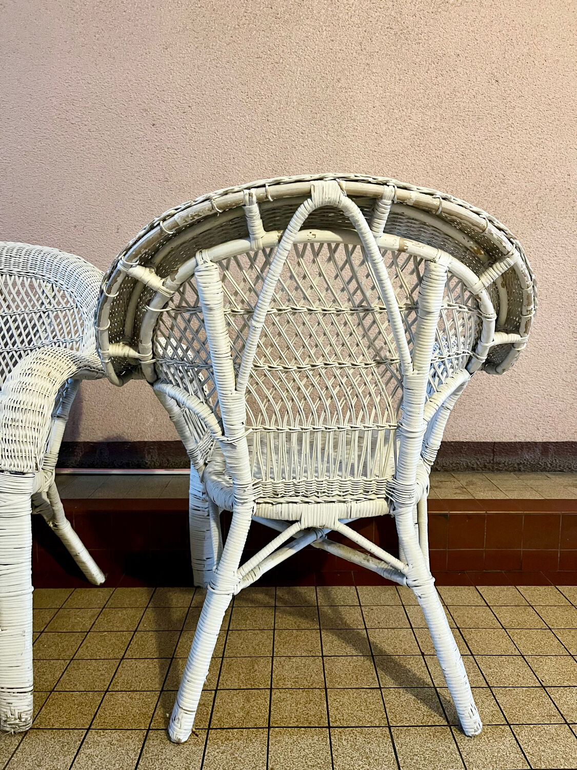 Salon de jardin en osier et rotin blanc