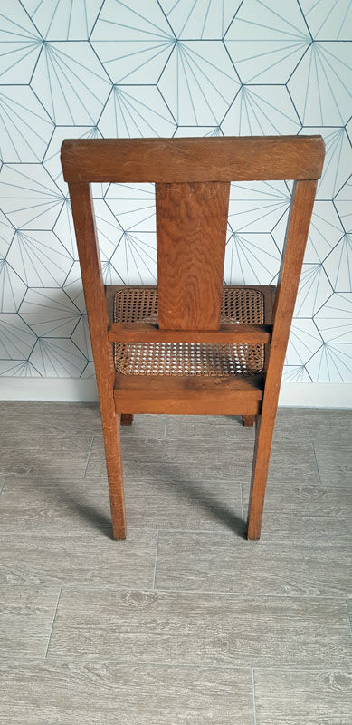 Vintage art deco year chair.