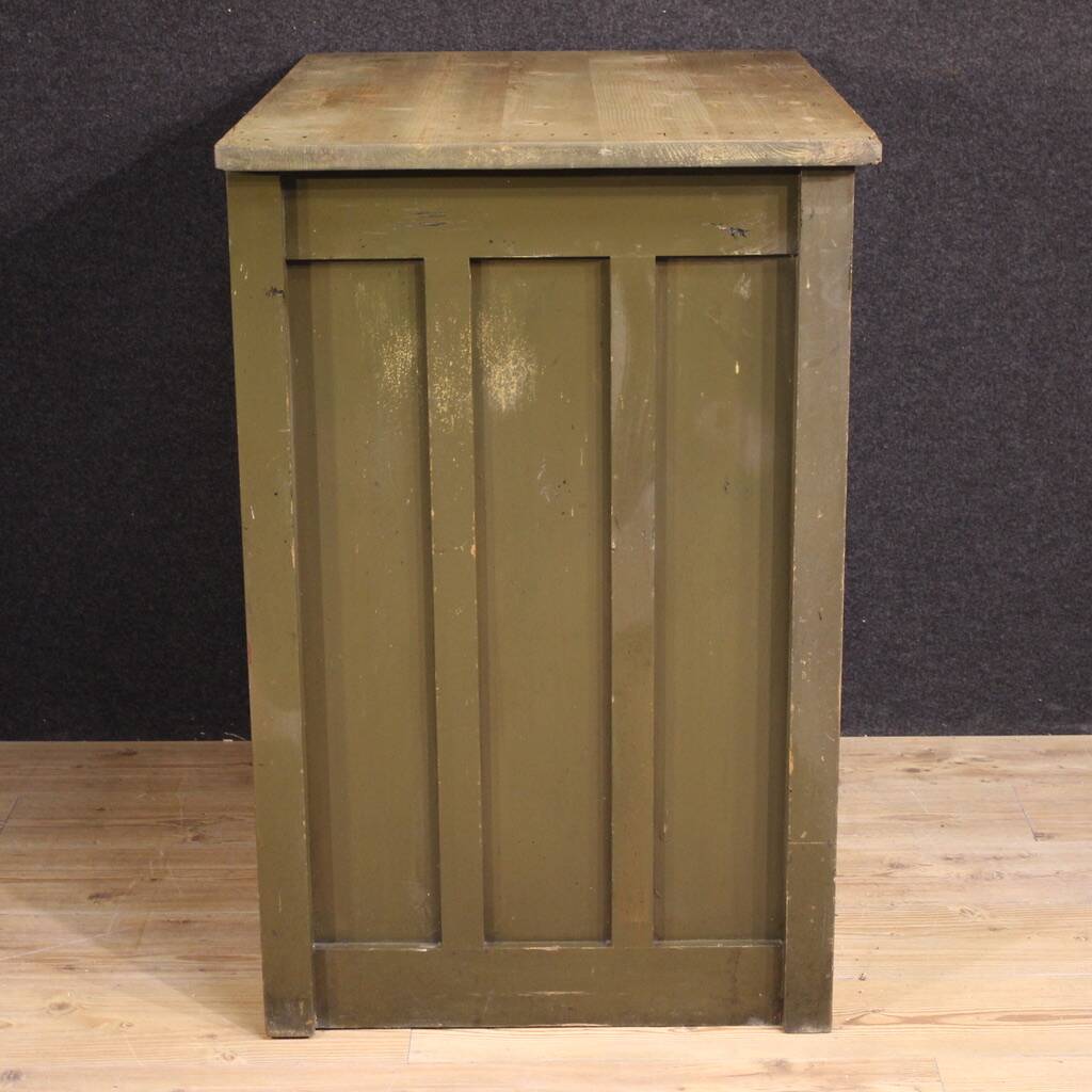 Commode en bois laqué de l'atelier de gravure sur bois du 20e siècle