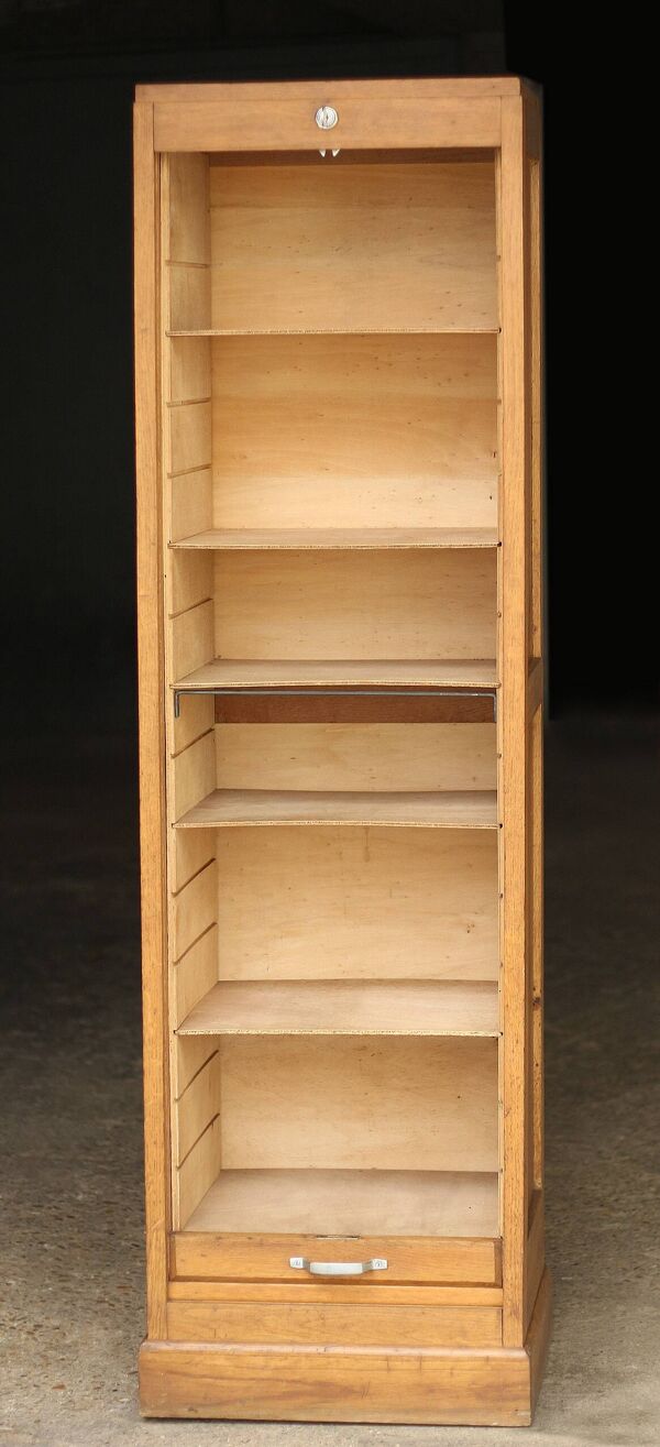 Classeur à rideau dans sa patine blonde d'origine