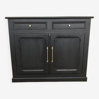 Parisian sideboard revamped in matte black