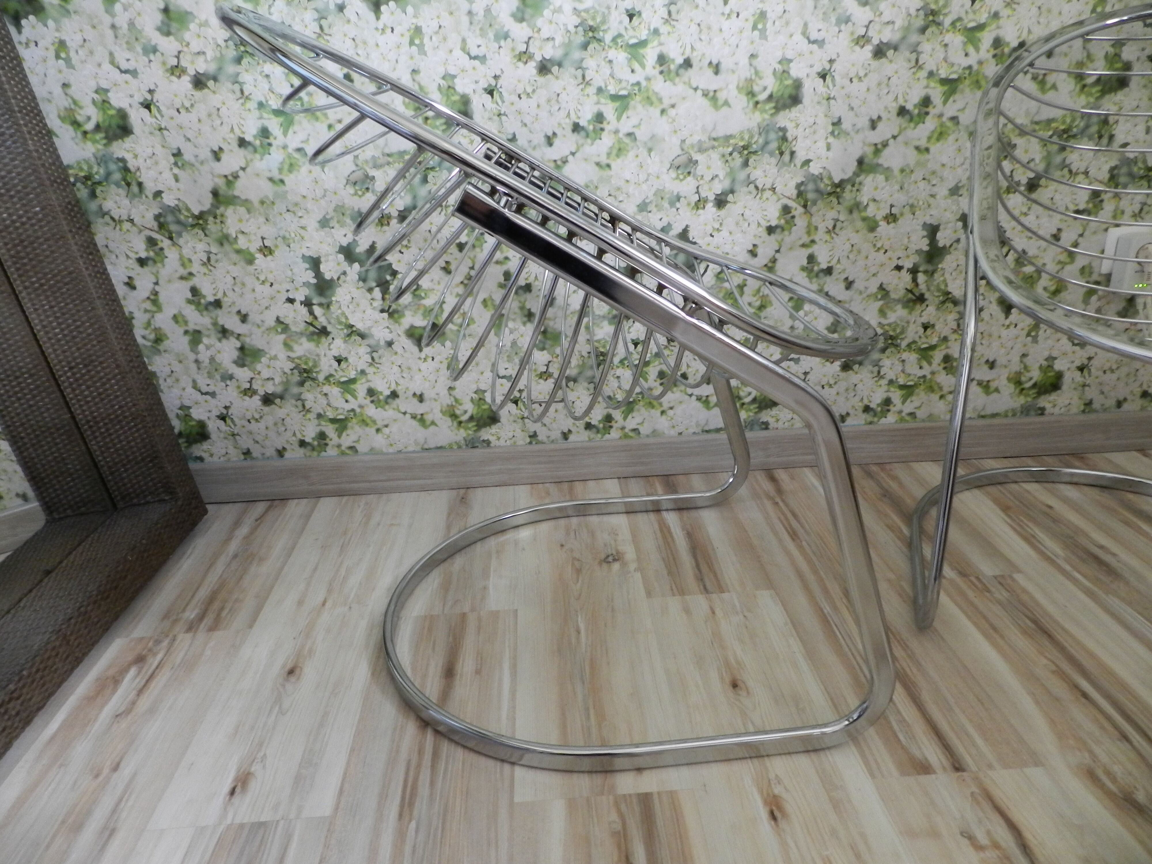 Pair of chairs Egg chair Gastonne Rinaldi vintage 70