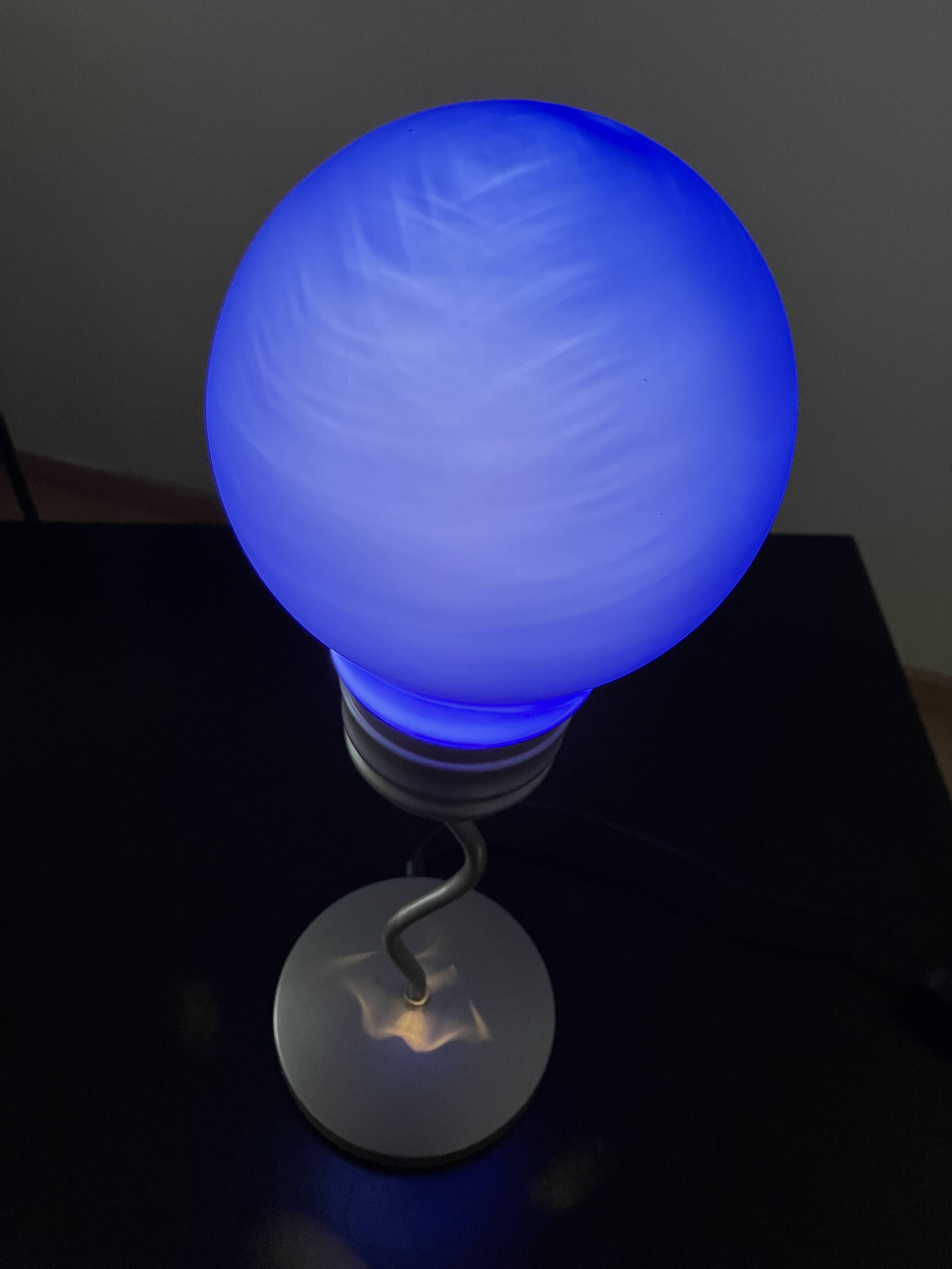 Small blue lamp bulb postmodern 90s Pop Art style