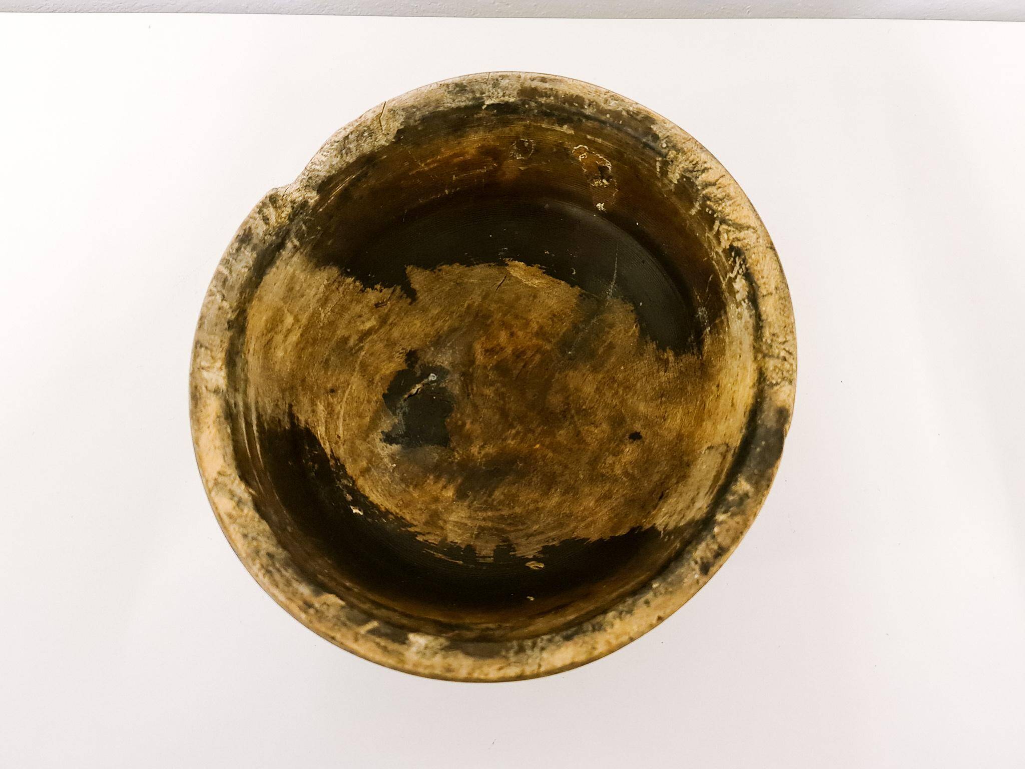 Swedish folk art, unique farmer's bowl from the 19th century.