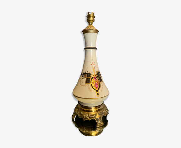 Large lamp in porcelain Vieux Paris polychrome and gold on bronze frame nineteenth century