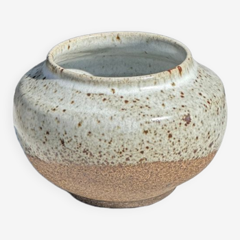 Small white ball vase tight neck in glazed speckled ceramic