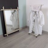 Vintage mirror with a bamboo spirit painted white – Graphic elegance and exoticism