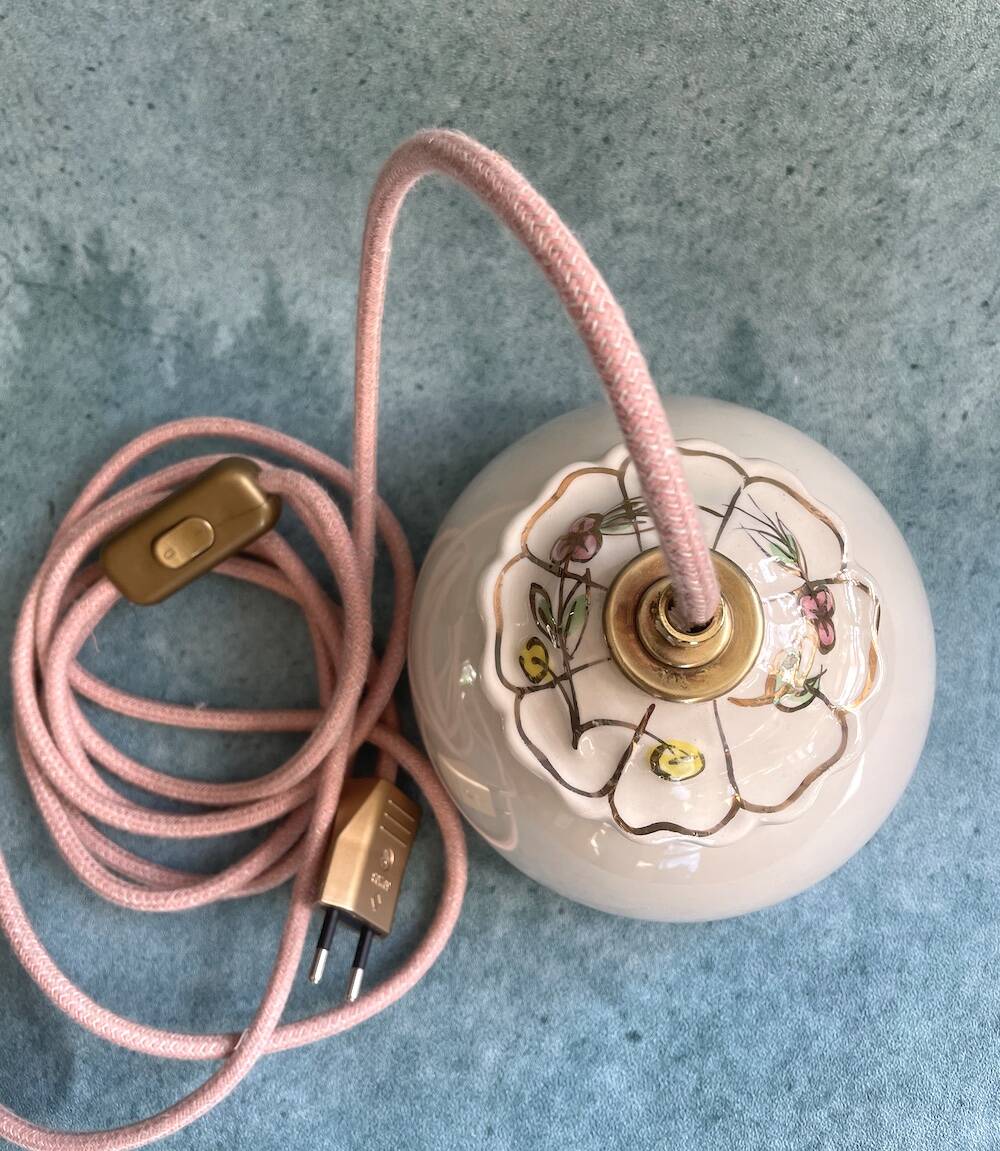 Beige ceramic lamp and decorative bowl
