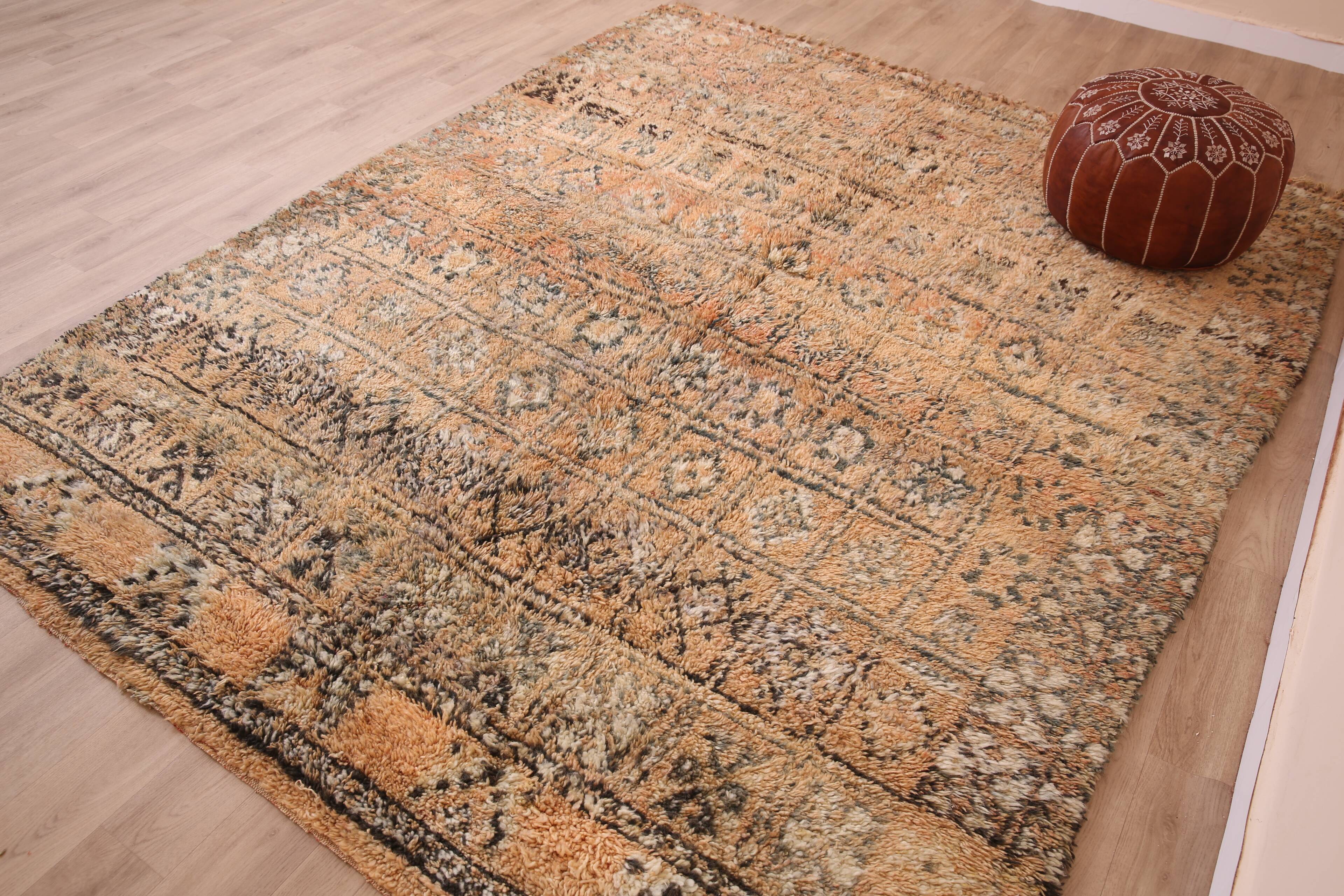 Peach Vintage Moroccan Rug 210 x 270 cm, Berber Wool Rug, Handmade Boho Rug