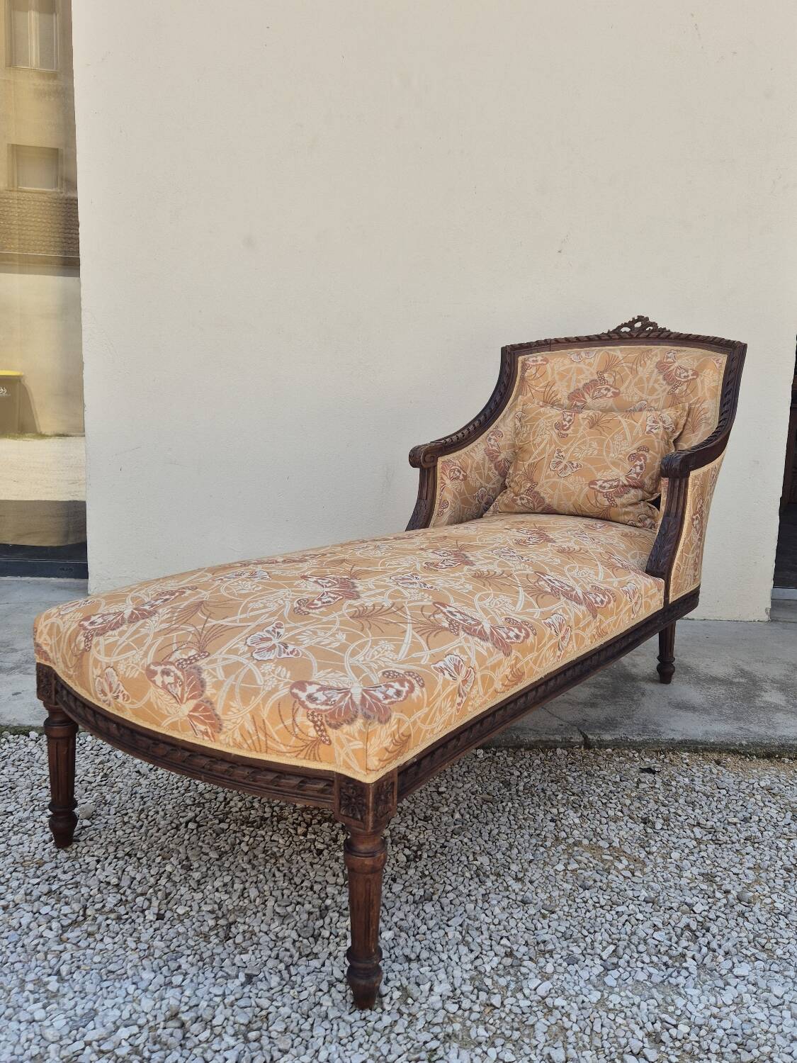 Chaise longue decorated with butterflies in Louis XVI style from the Napoleon III period