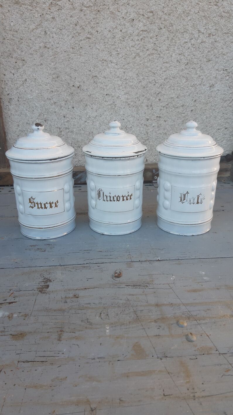 Enamelled spice jars
