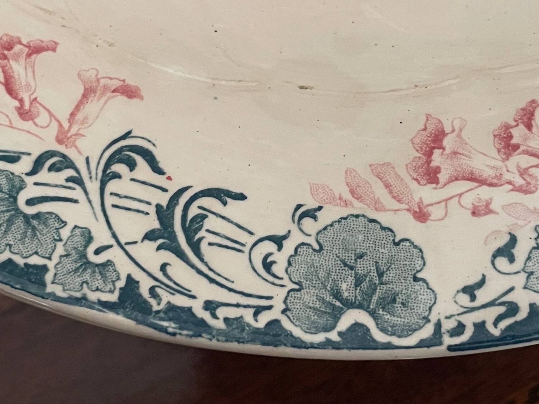 Lot de 7 assiettes Longwy Art nouveau
