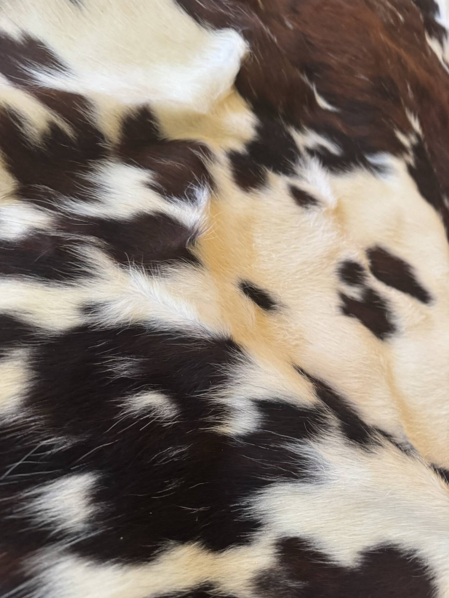 Genuine leather rug – Natural leather