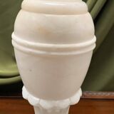 Table lamp. White marble.