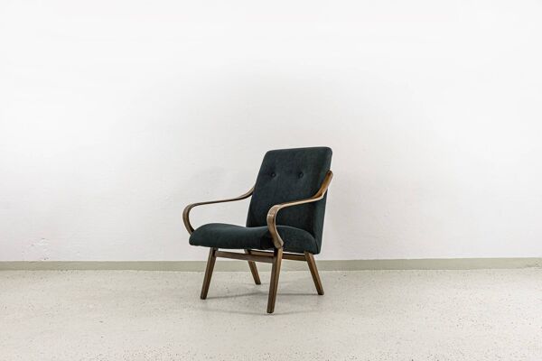 Fauteuil vintage de Jaroslav Šmídek pour Ton, Tchécoslovaquie, années 1960