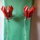 Paire d'appliques en bakélite rouge et chrome.