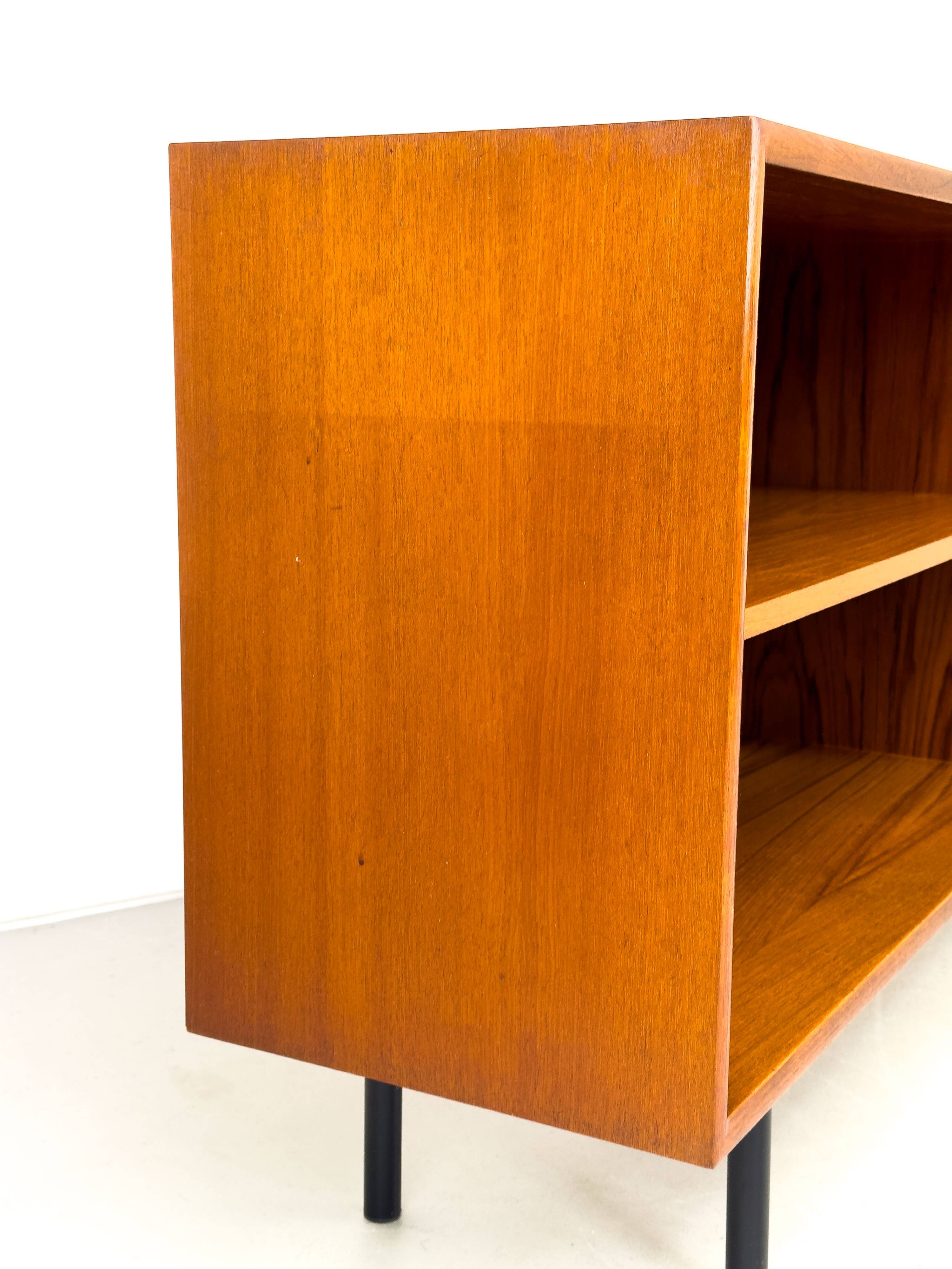 Buffet bas en teck de WK Möbel, 1960