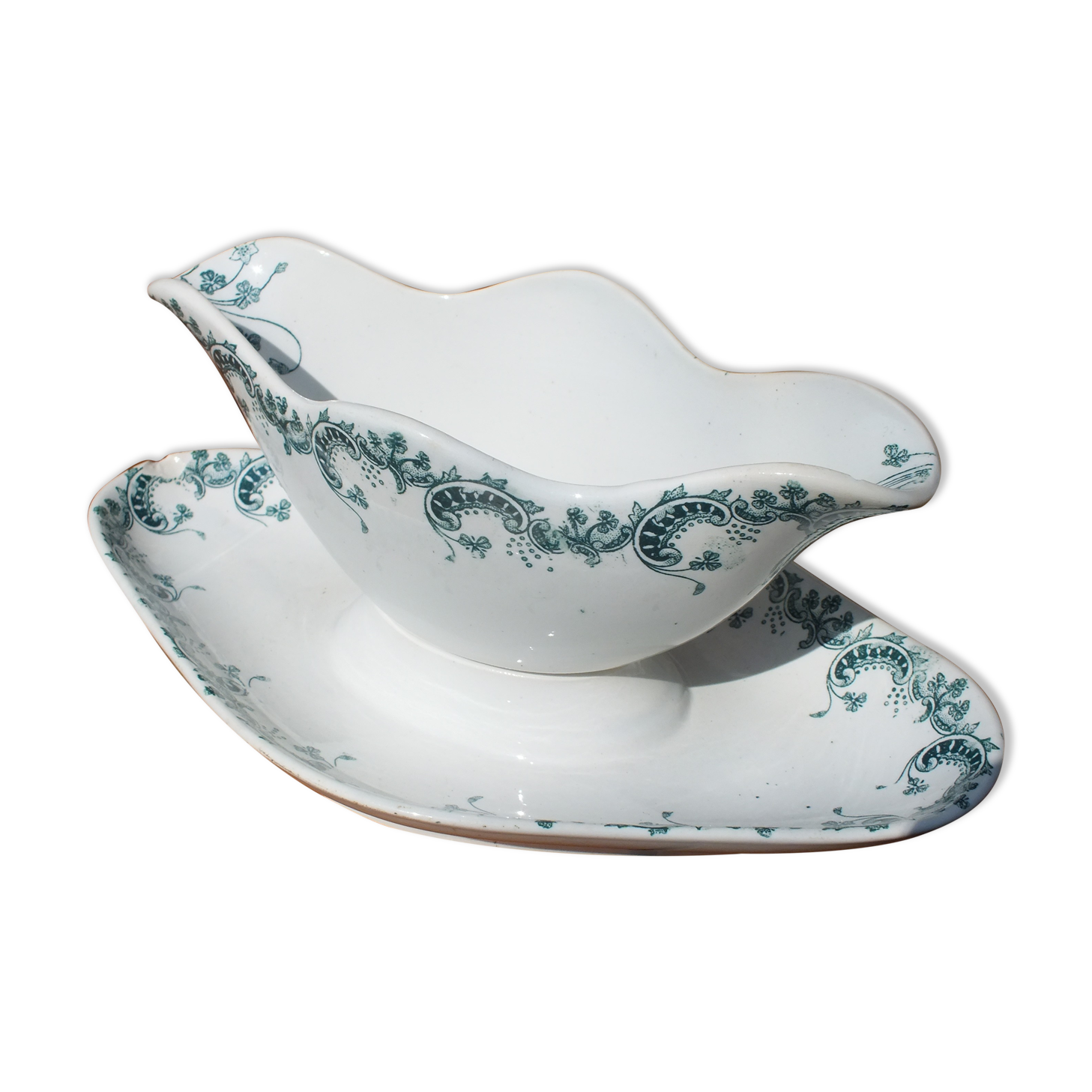 Gravy boat en Terre de Fer Saint Amand and Hamage model Byzantine