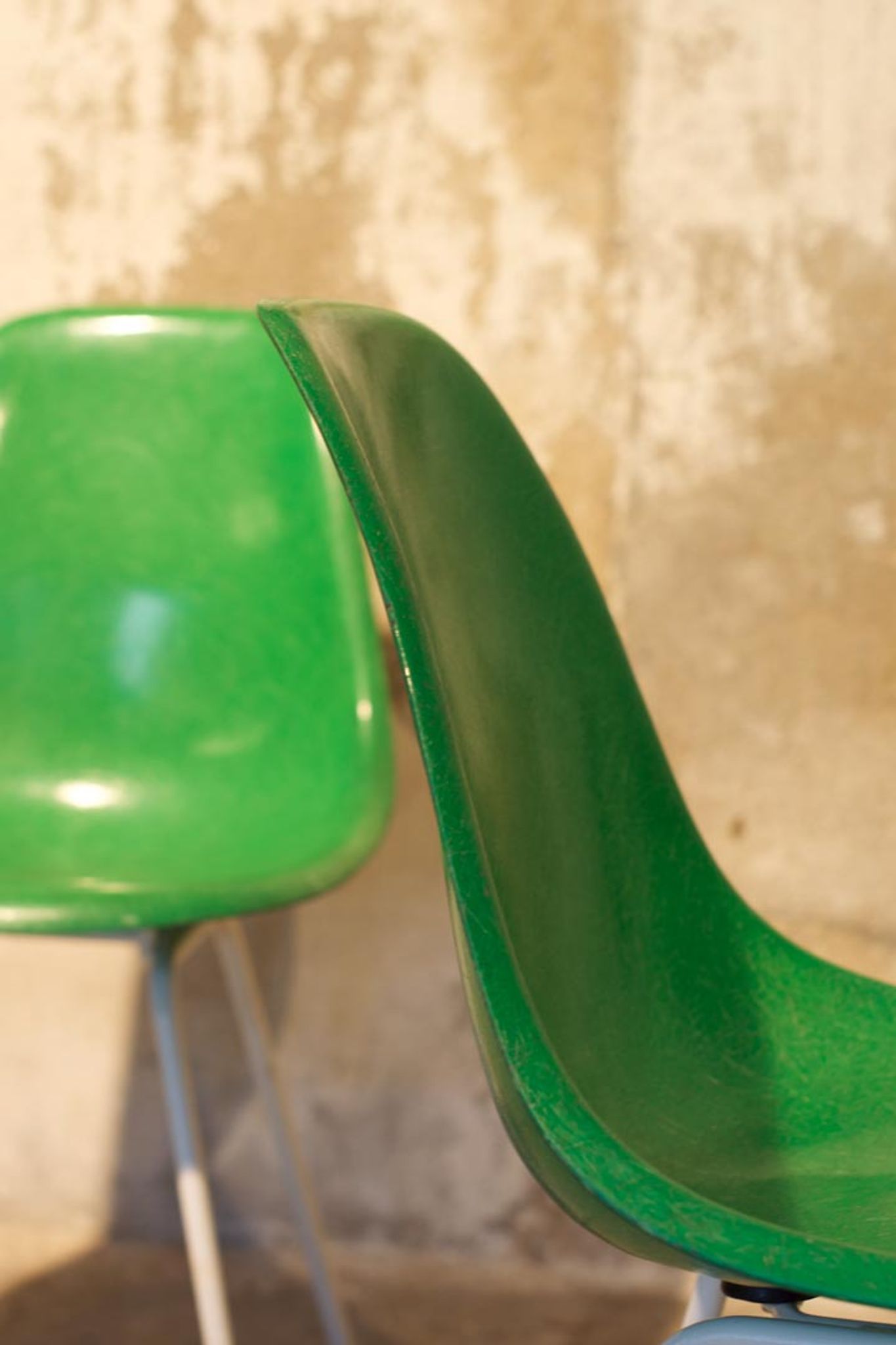 12 Vintage DSX Chairs Fiberglass Charles and Ray Eames / Herman Miller 1960'