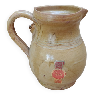 Vintage Refreshing stoneware pitcher with ice cube tank