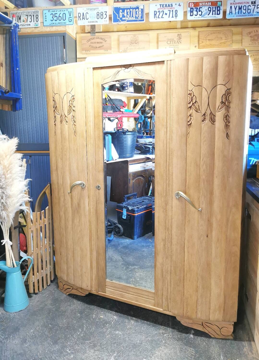 Parisian Art Deco 3-door wardrobe