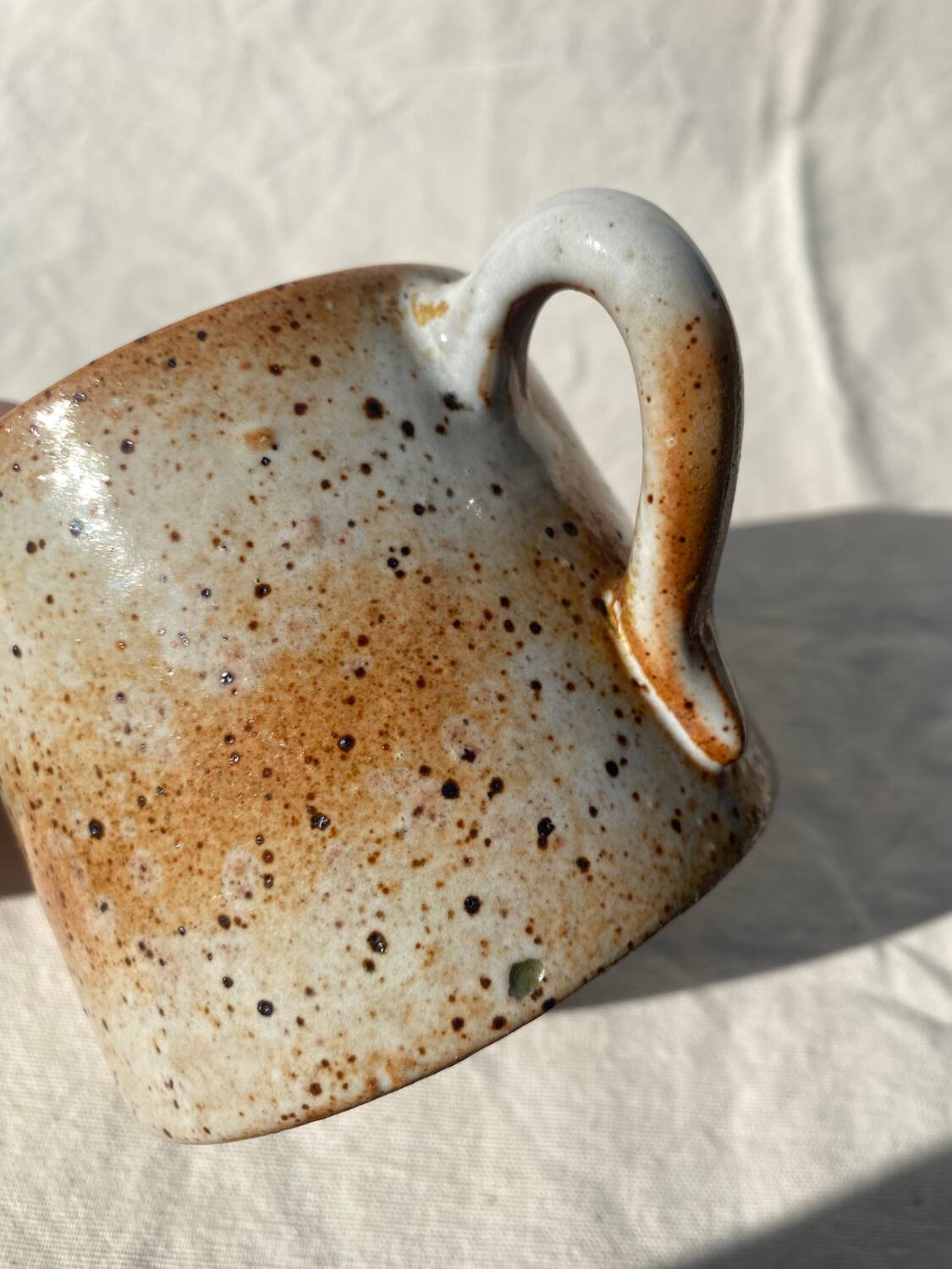 Marais stoneware pot