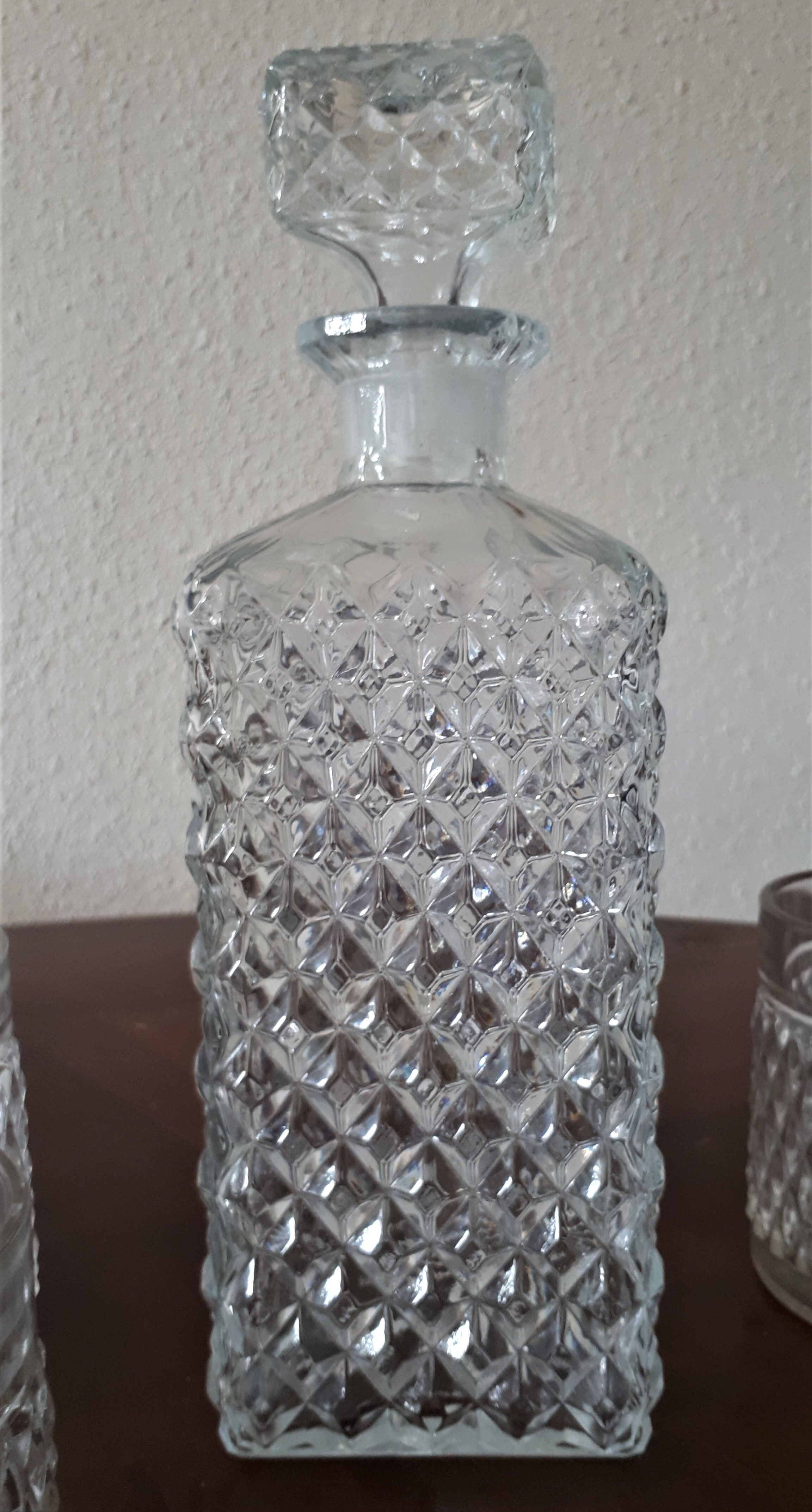 Vintage whisky service