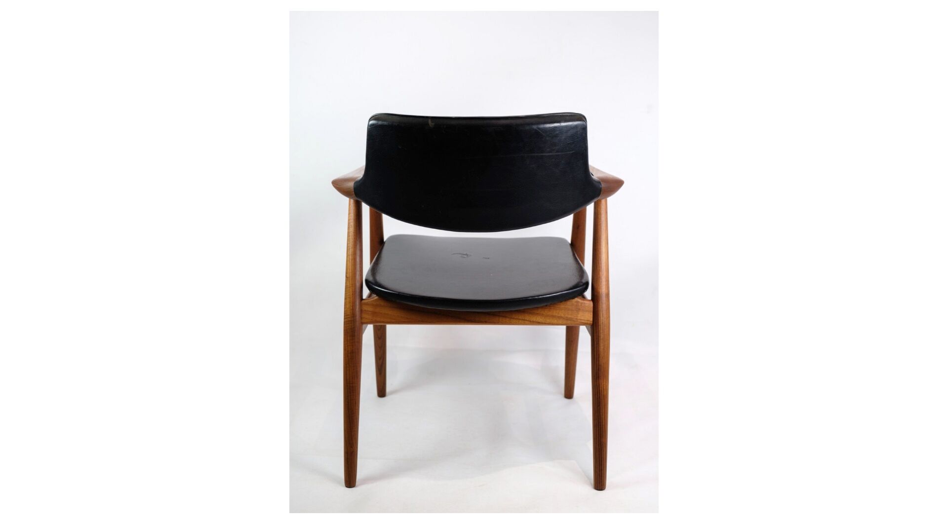 Armchair model Gm1 by Svend Åge Eriksen