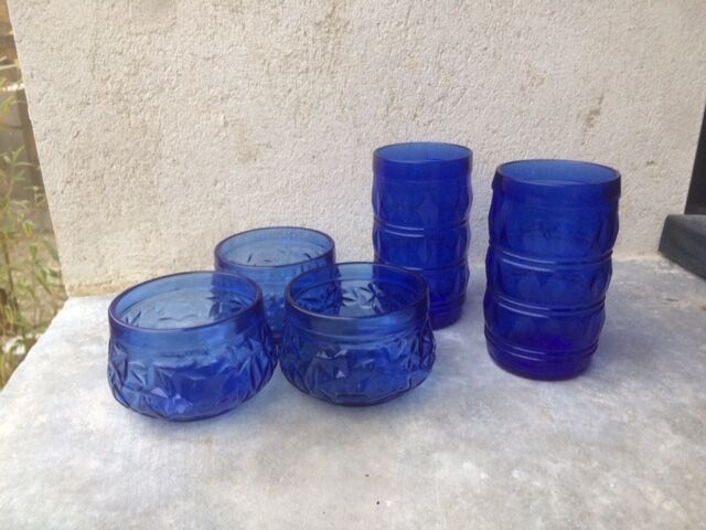 Lot of 2 glasses and 3 blue glass cups from Brazil