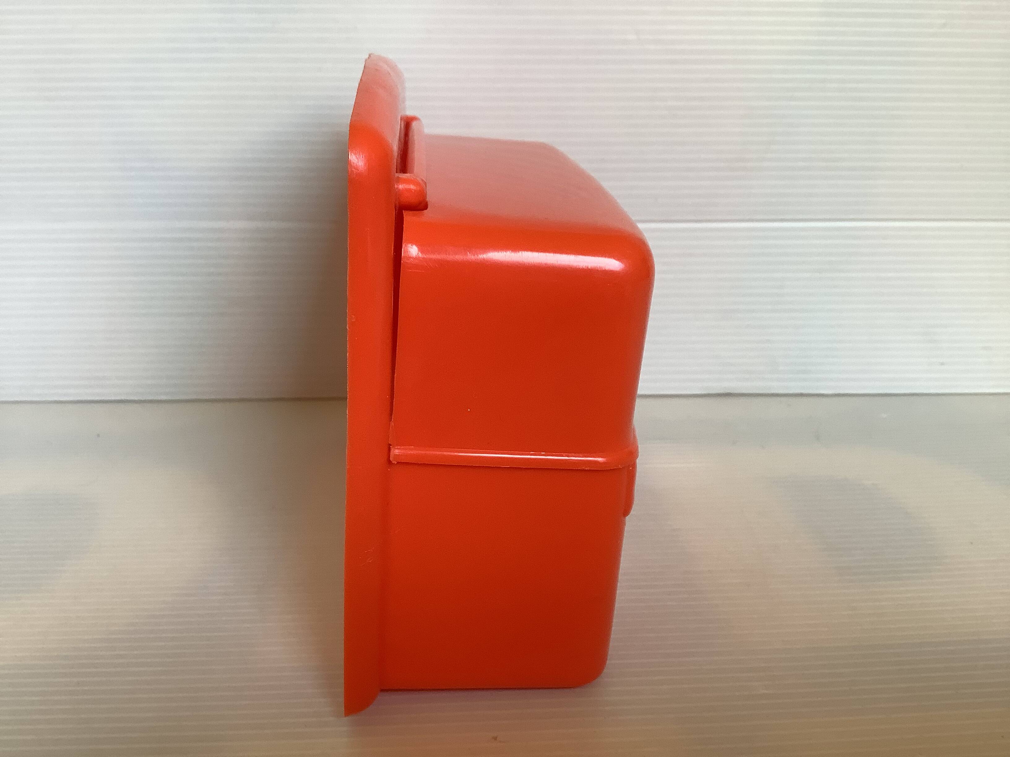 Syla toilet paper dispenser