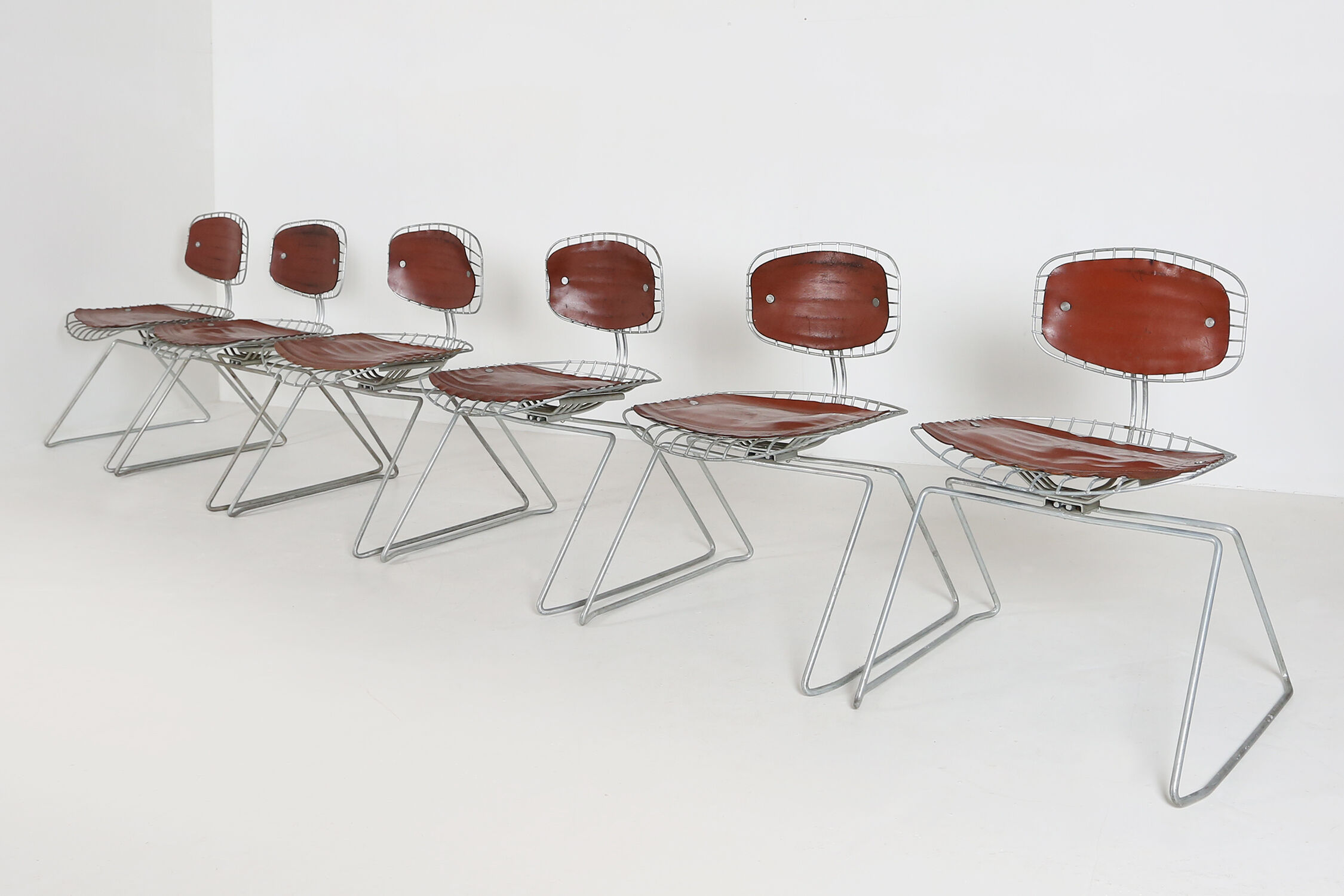 Lot de six chaises Beaubourg conçues par Michel Cadesin et Georges Laurent pour le Centre Pompidou