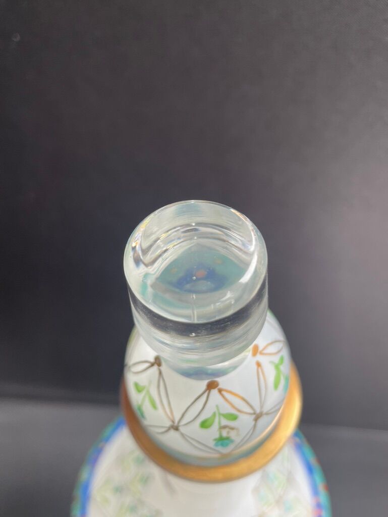 Large signed decanter - Hand decoration - XXth