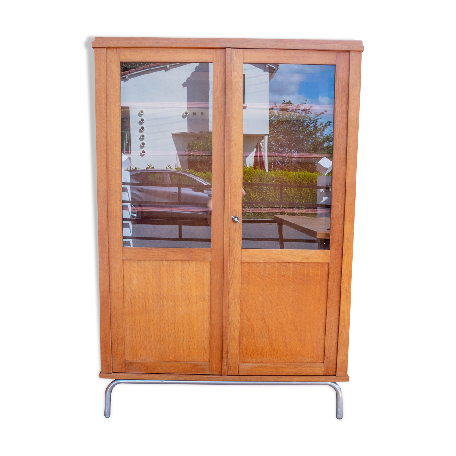 Armoire parisienne