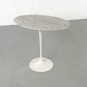 Tulip oval side table by Eero Saarinen for Knoll International – 1960s