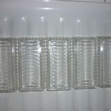 5 ramequins en verre moulé et dentelé