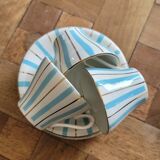 3 cups and digoin cups