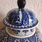 Vase with lid by Boch Delfts