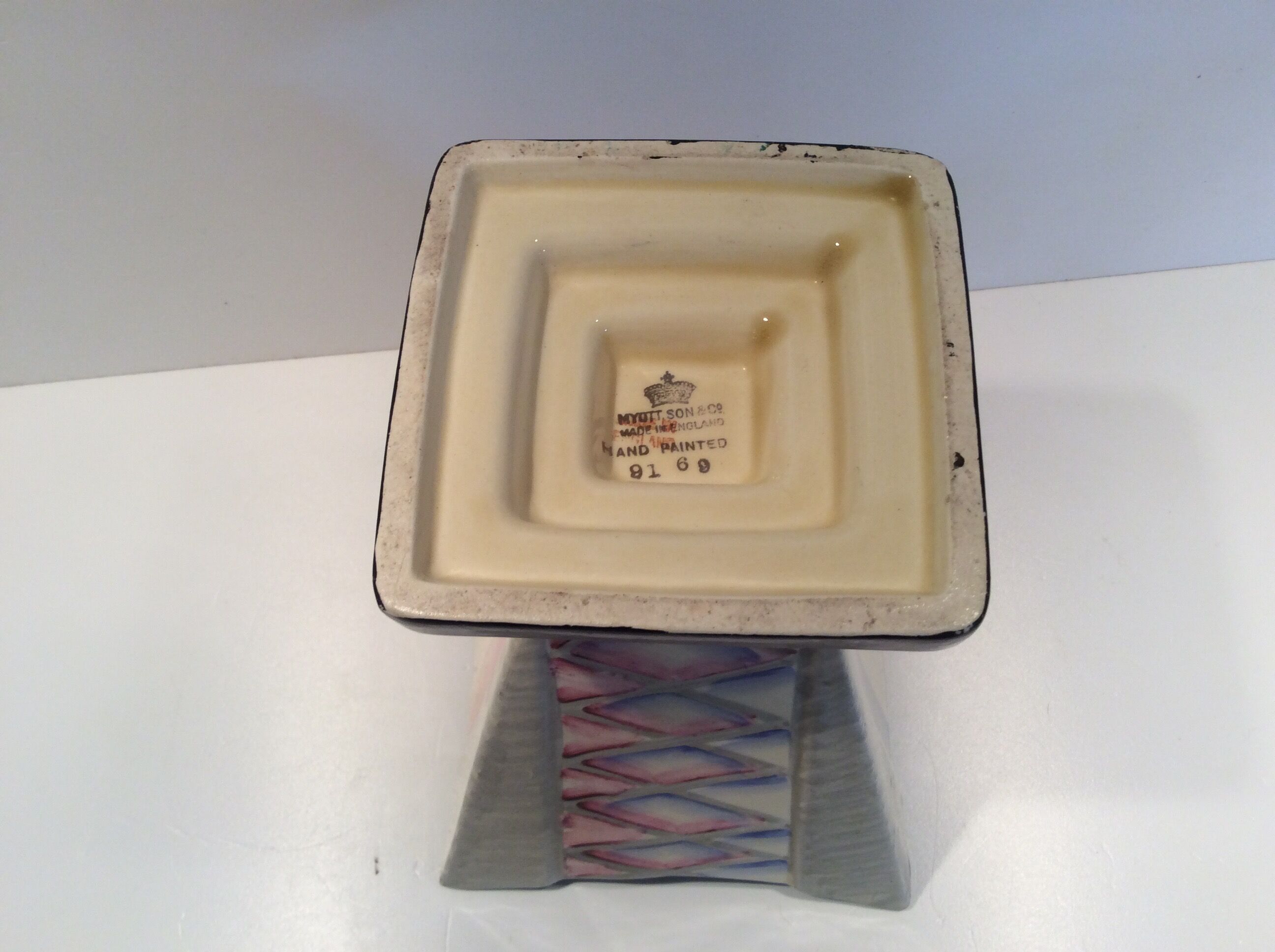 Hand painted art deco vase by Myott and son with flower holder in the centre