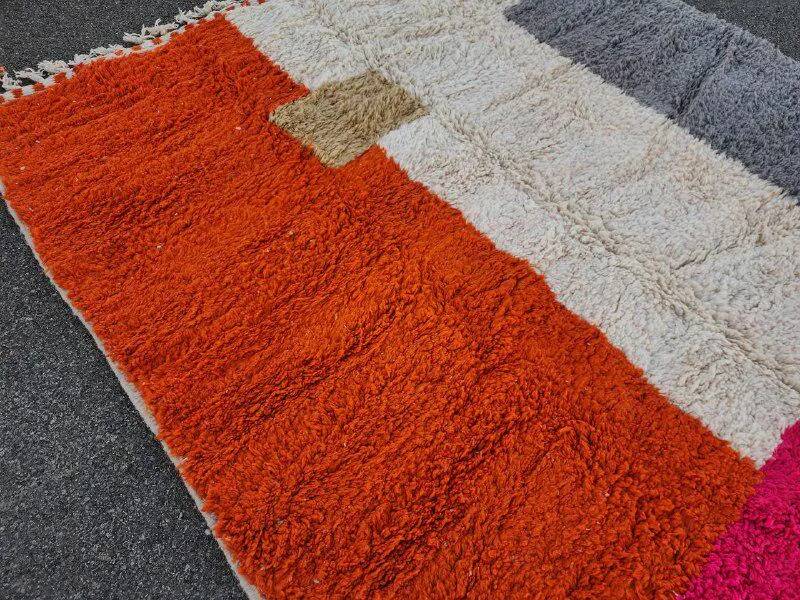 Moroccan rug in natural wool 2.5 x 1.5 m