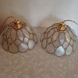Pair of mother-of-pearl suspensions