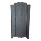 Art Deco cloakroom