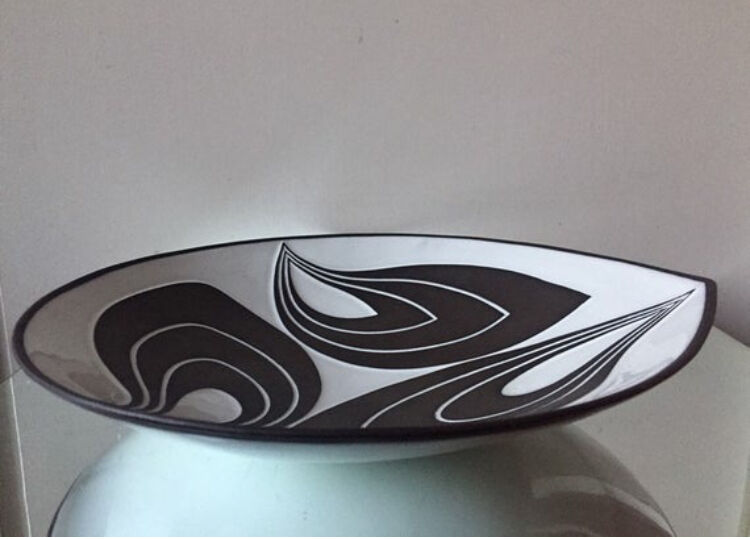 Ceramic plate by Schollert Denmark