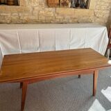 Scandinavian lift-up coffee table