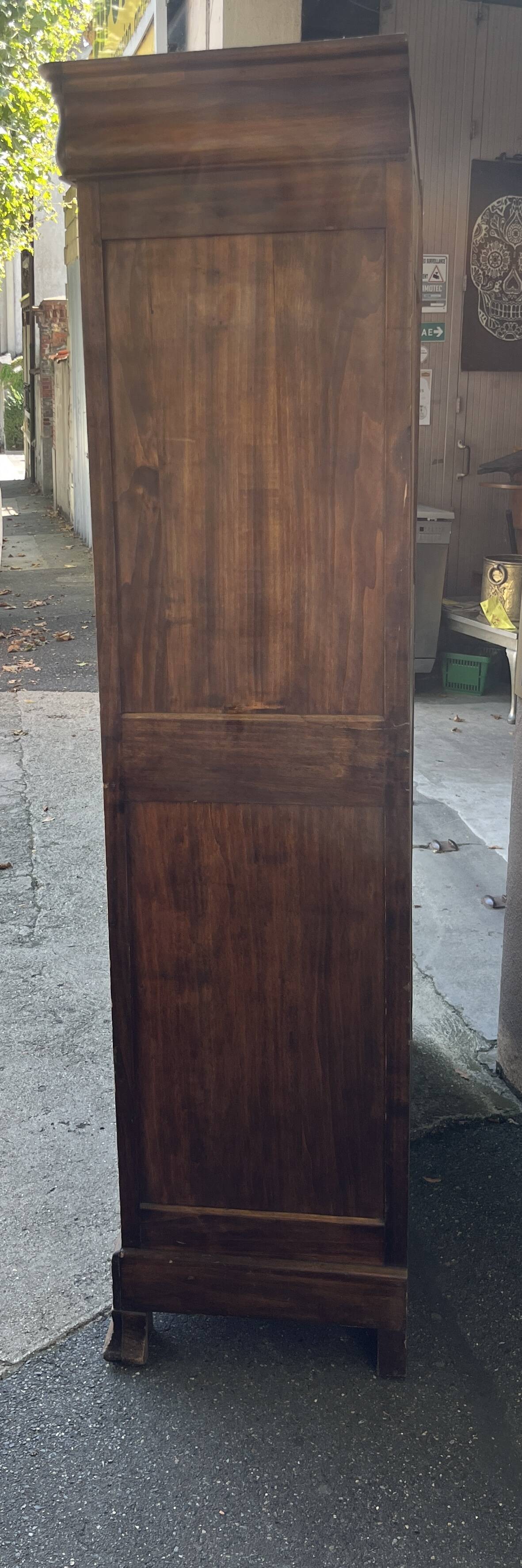 Armoire style Louis Philippe