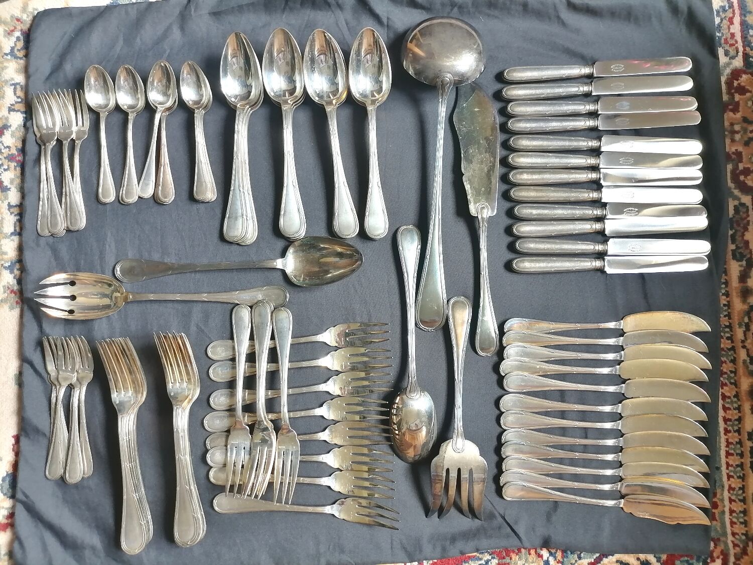 Ménagère en métal argenté