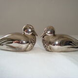 Salt and pepper shaker on silver metal tray in the shape of a duck art deco style