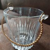 Ice bucket