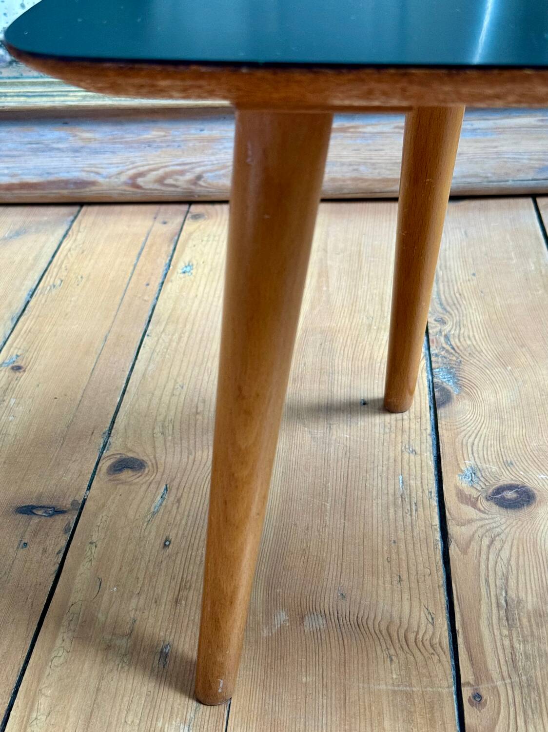 Vintage tripod reading lamp, circa 1960