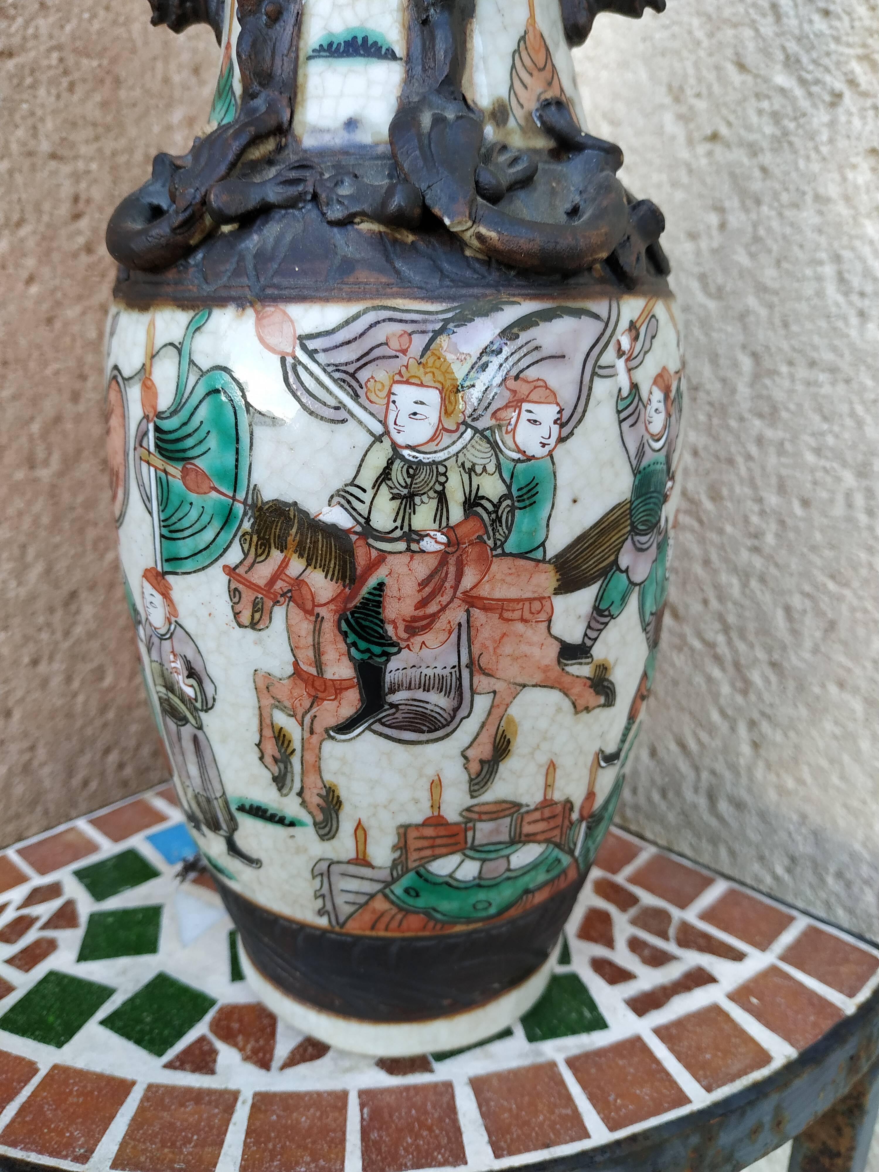 Nanjing porcelain vase 19th-century
